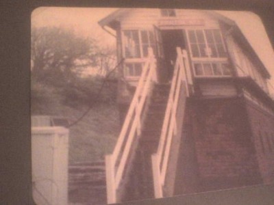 POULTON No 3 SIGNALBOX.jpg