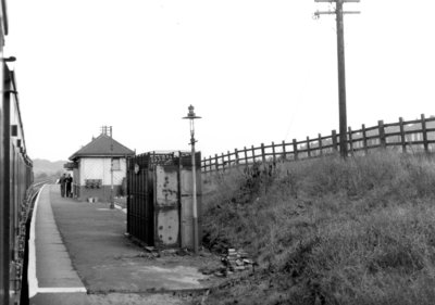 awsworth-station-looking-towards-kimberley2_15120285917_o.jpg