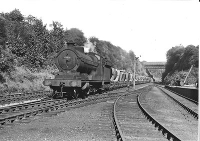 kimberley-just-passing-goods-yard_25036414396_o.jpg